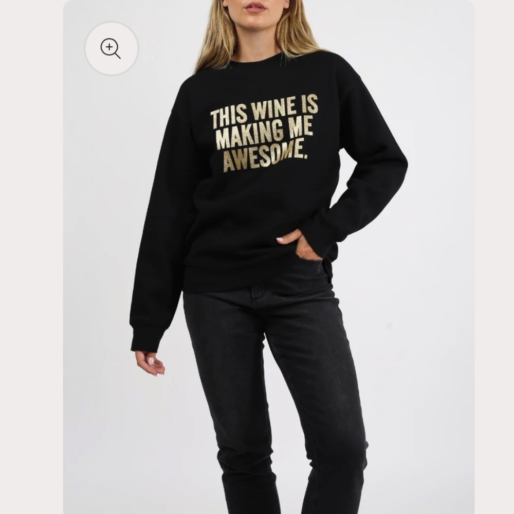 🍷🖤 Brunette the Label ‘This Wine is Making Me Awesome’ Black Crewneck Sweatshirt - Picture 2 of 8